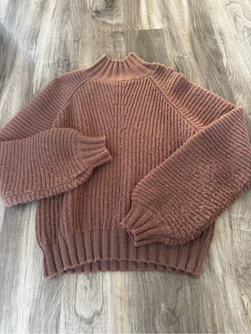 Cozy Ribbed Mock-Neck Sweater in Brown